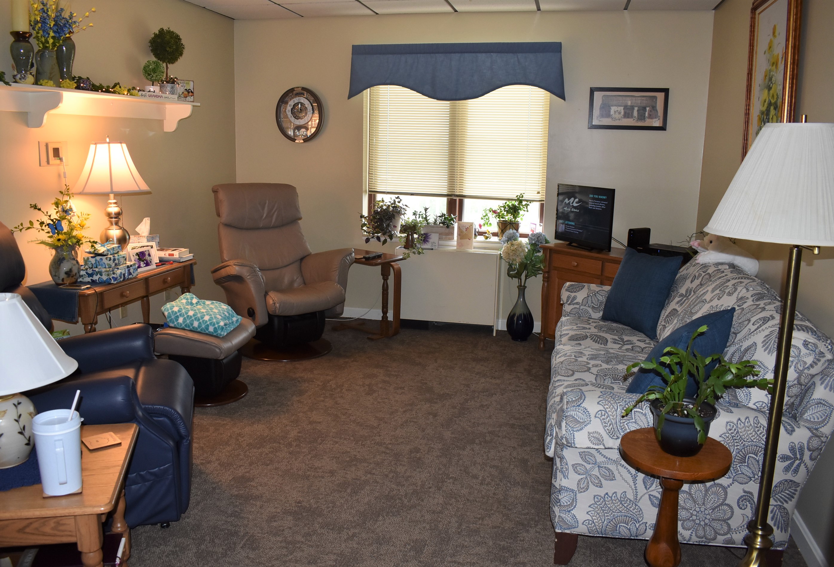 Walnut Hills Assisted Living » Living & Care Options » Walnut Hills